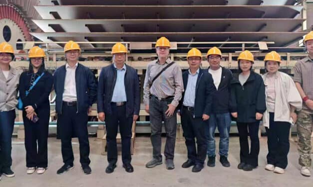 POSITIVE TALK ON AUSTRALIAN FORESTRY